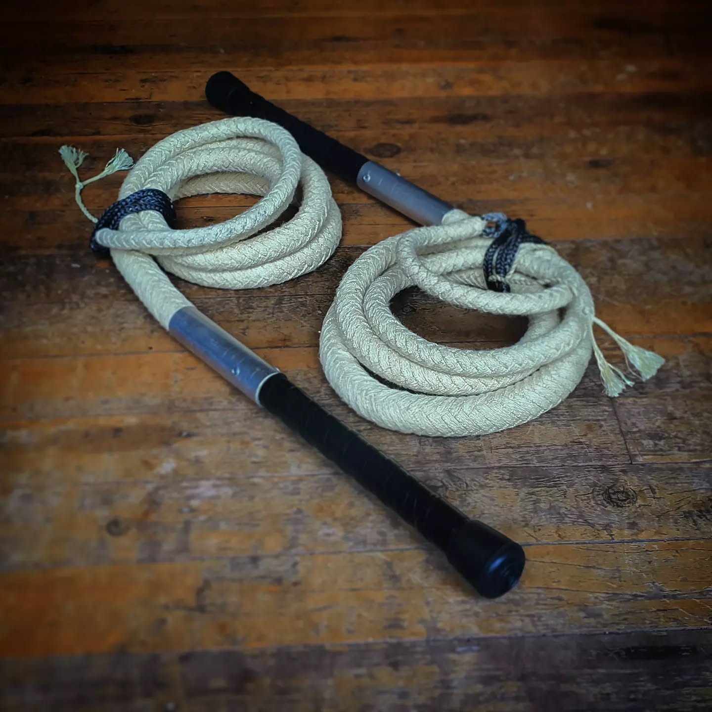 16 Plait Fire Bullwhip