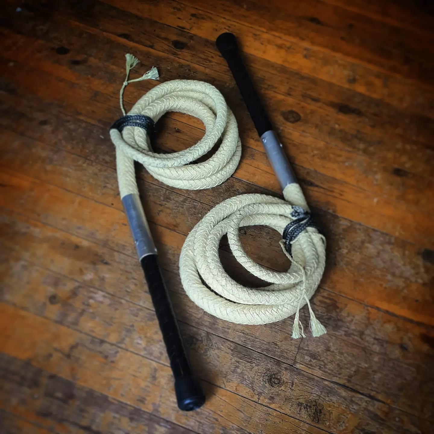 16 Plait Fire Bullwhip
